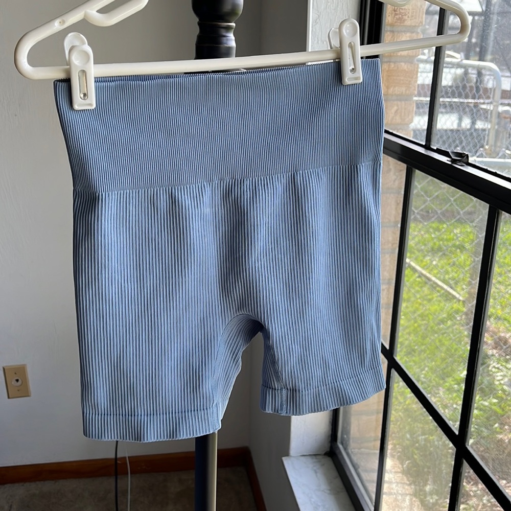 Ribbed high waisted workout shorts